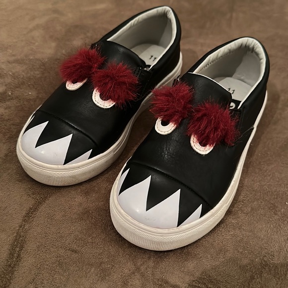 HOO Kids Charlie Monster Fur Slip-On Sneakers - Picture 2 of 7